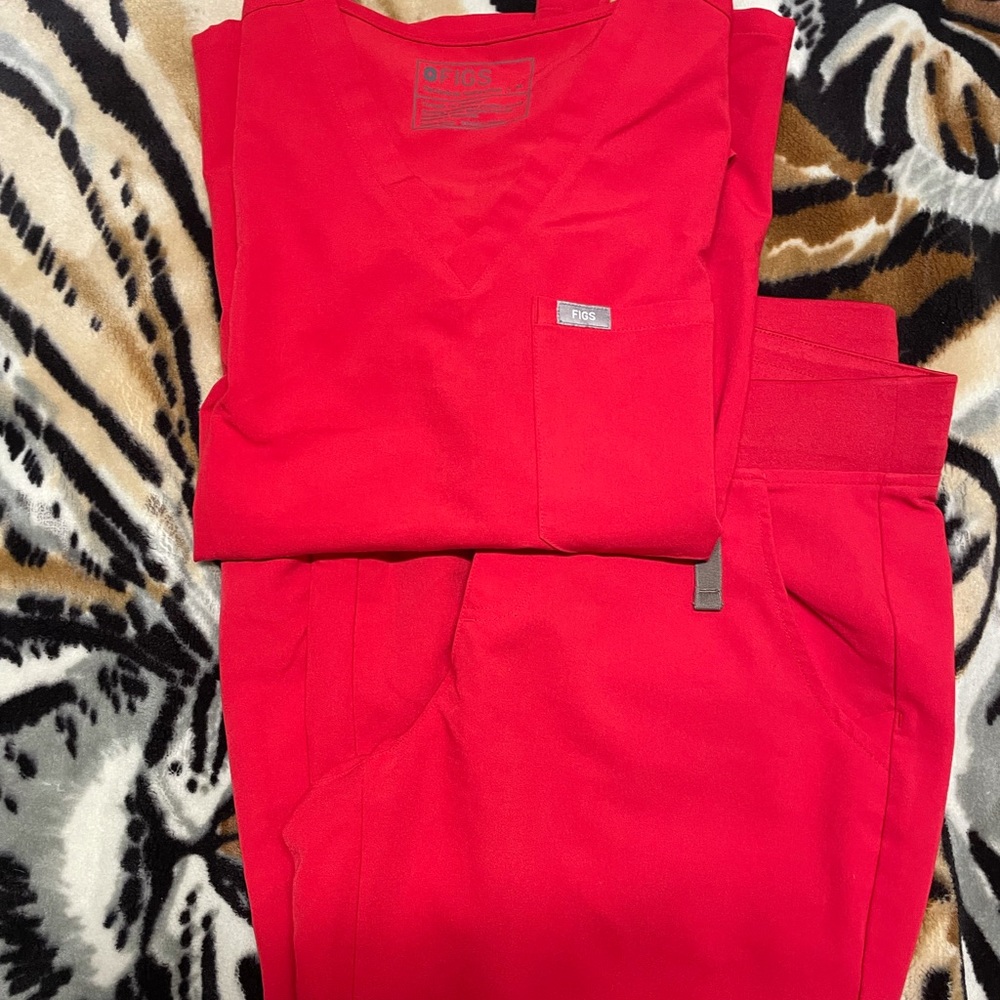 FIGS SCRUBS